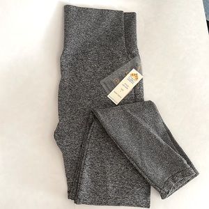 C&C California heather grey leggings Size L